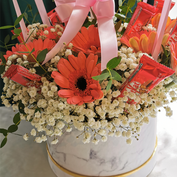 Birthday Flower Bouquets & Box Free Same Day Delivery KL